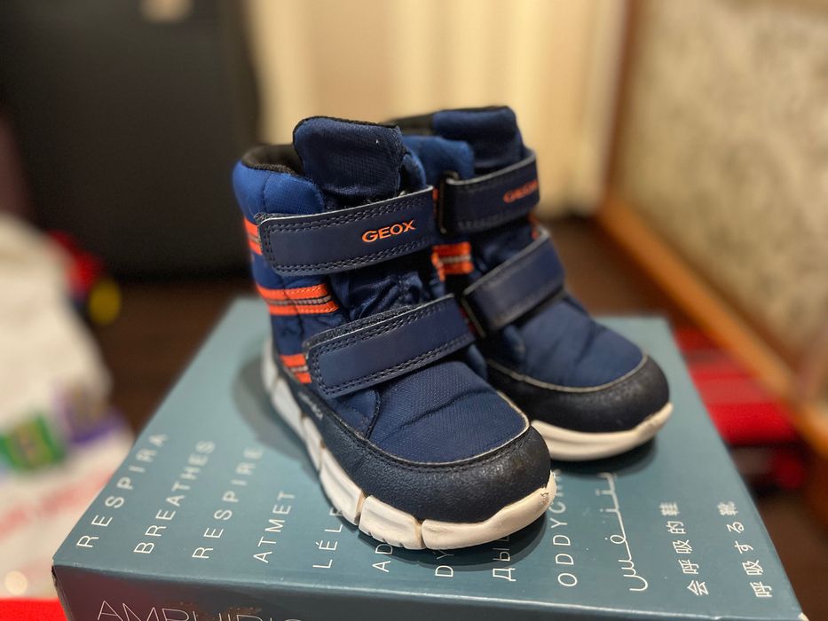 Зимові непромокаючі сапожки чоботи черевики geox amphibiox, 24 р