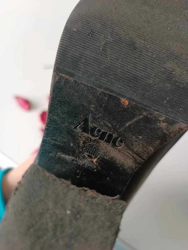 Oryginalne skórzane buty damskie Acne