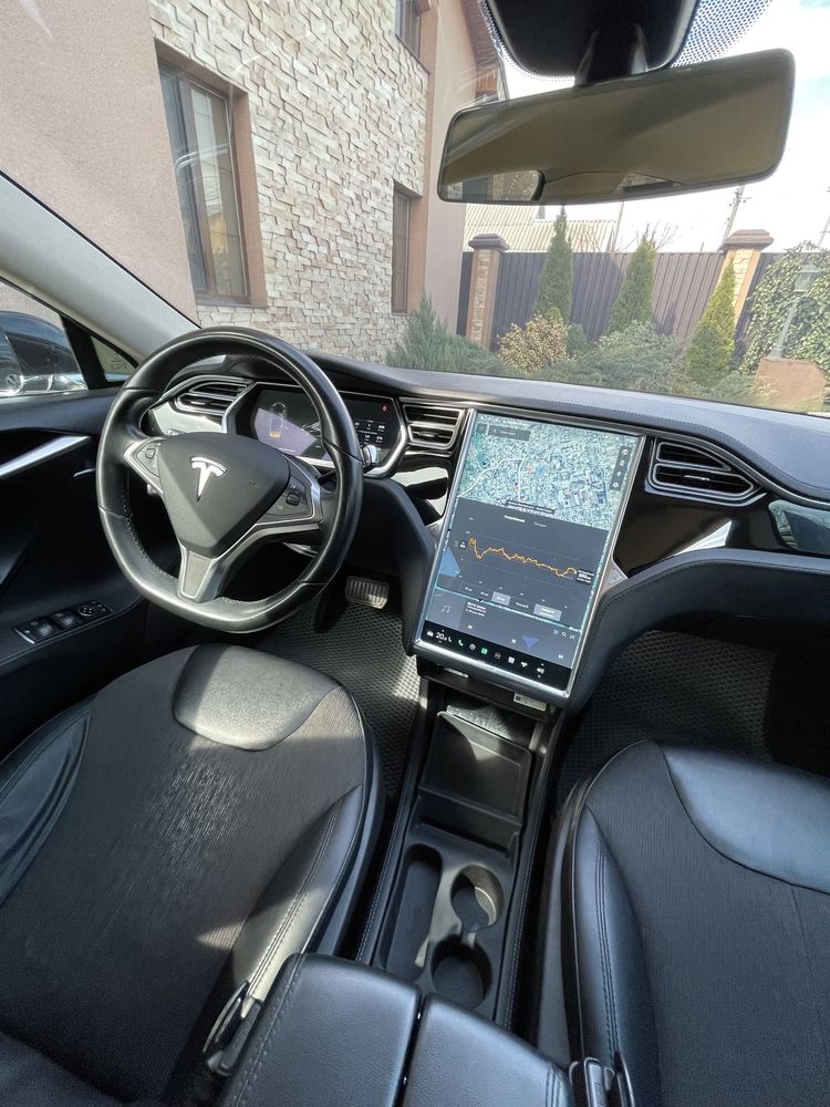 Продам Tesla S60 2014 без ДТП
