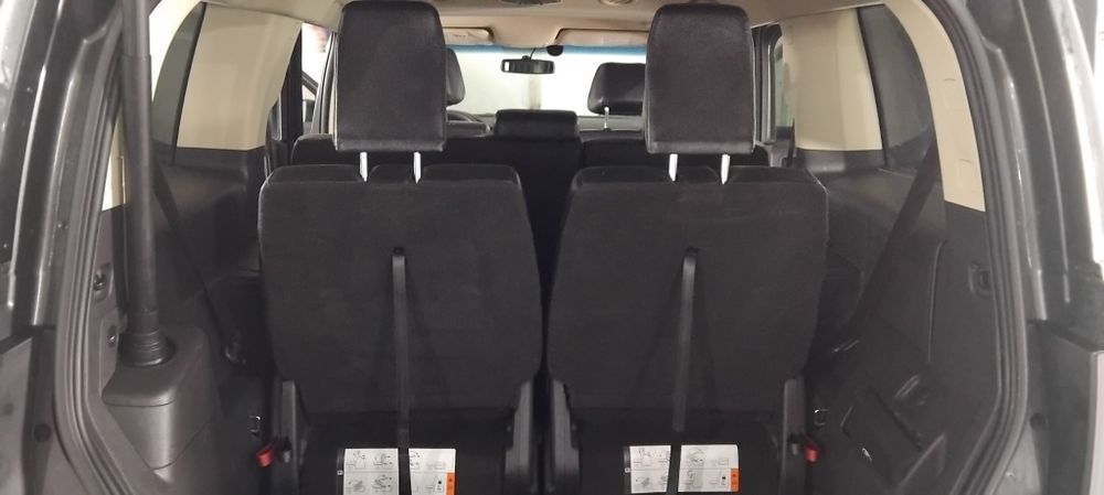 Ford Flex ( сімейний , 7 місць, повний привід)