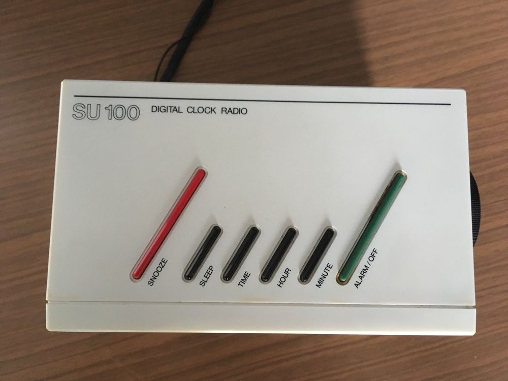 Loewe SU100 Digital Clock Radio zegar budzik radio lata 80