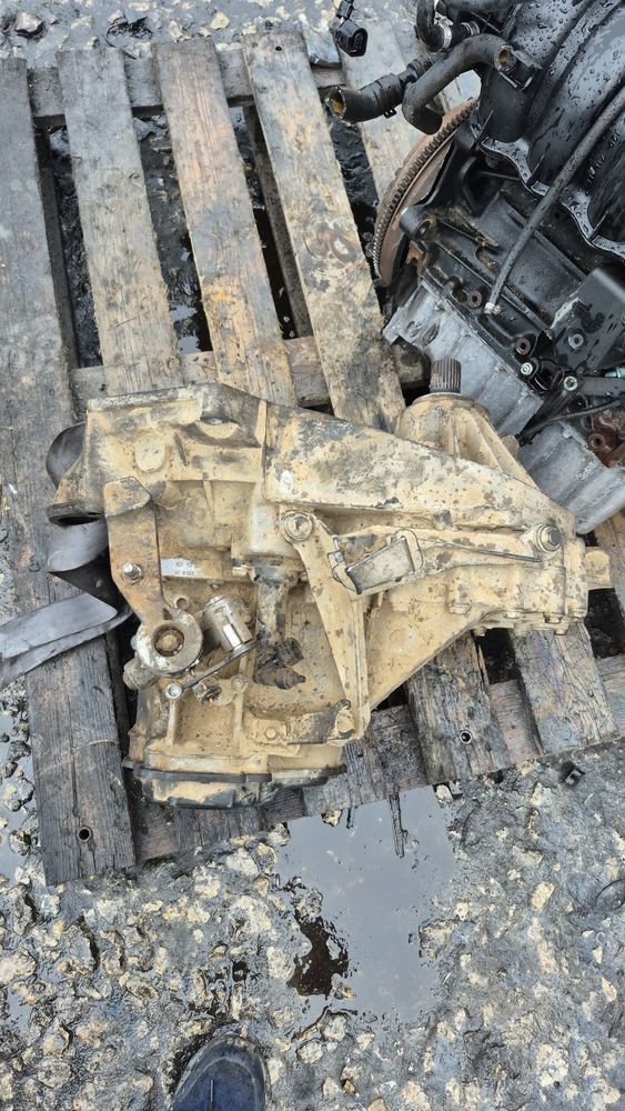 Коробка передач МКПП Volkswagen T5, T6 1.9-2.5 TDI Європа JQR / JQT