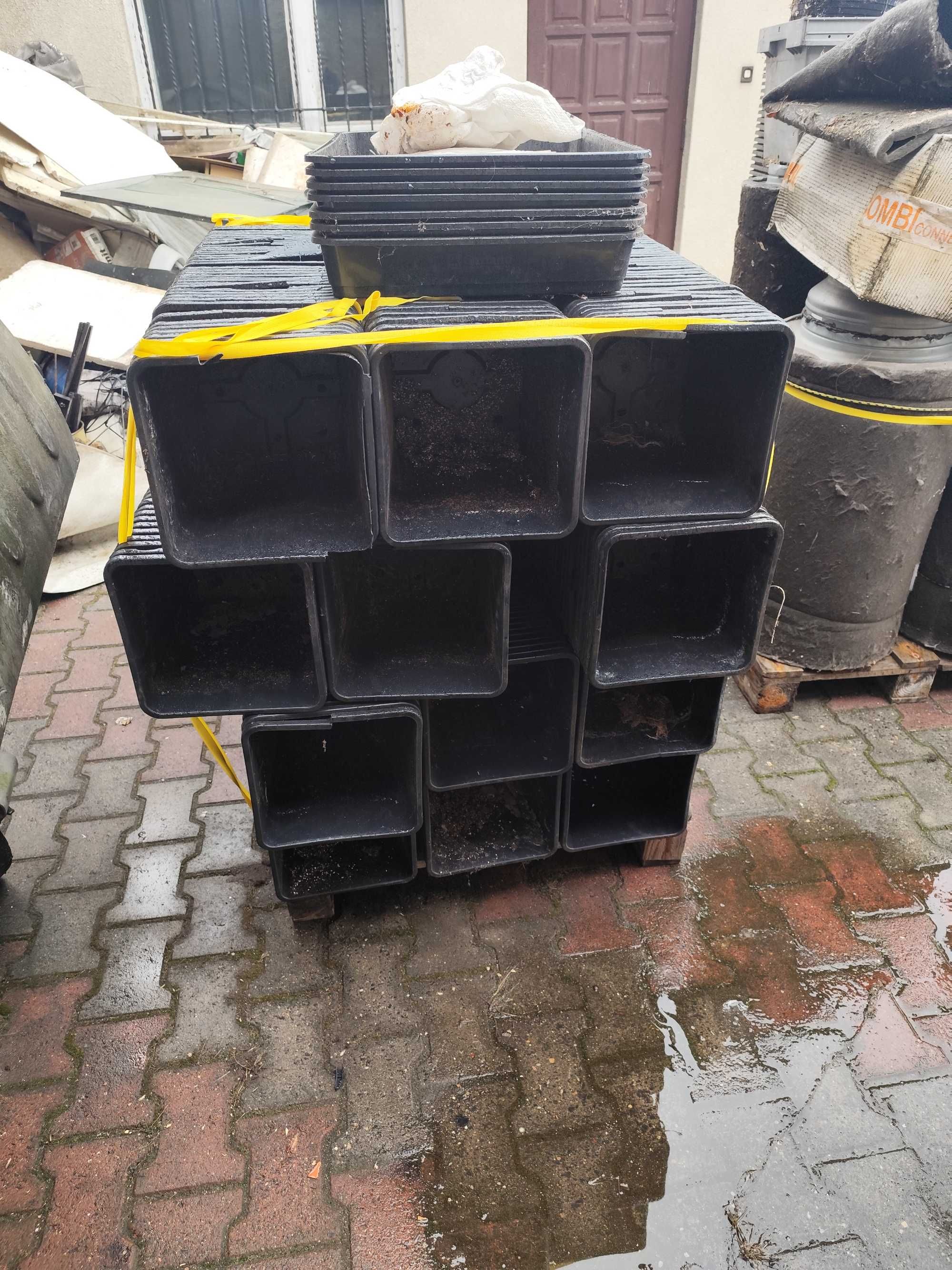 Doniczki uprawowe 25x25x26