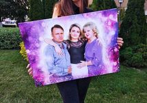 Картины (фото) на холсте — отличный подарок на любой праздник.