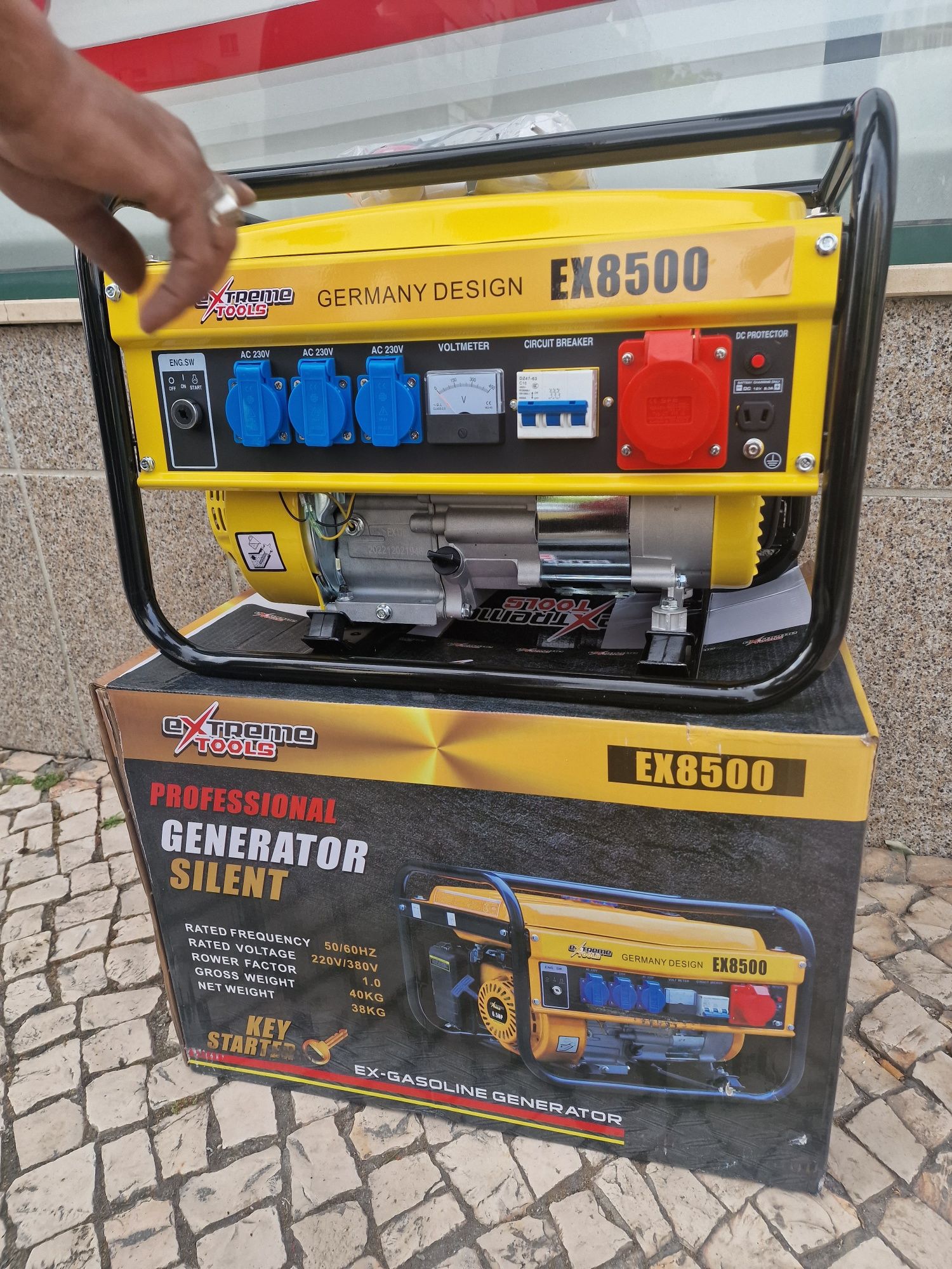 Gerador 8500 W novo como rodas