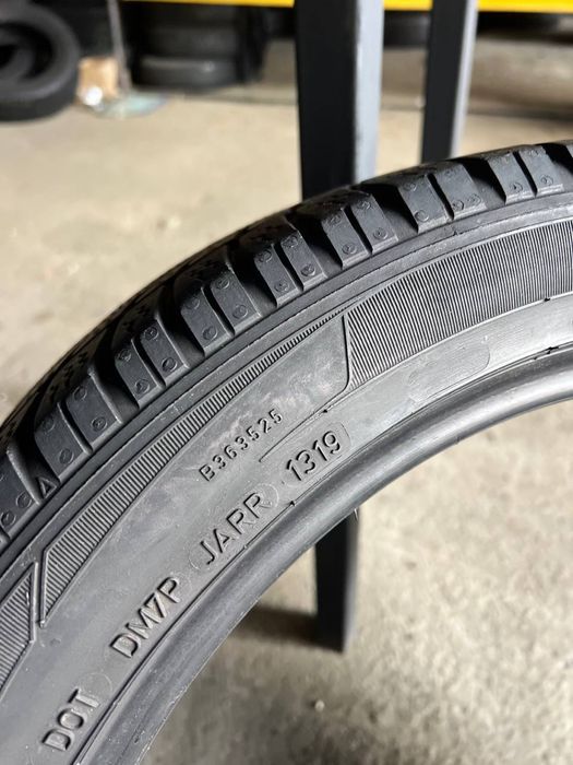 Шини 205/50 r17 98Н Dunlop Зима 4шт 2019р (1671)