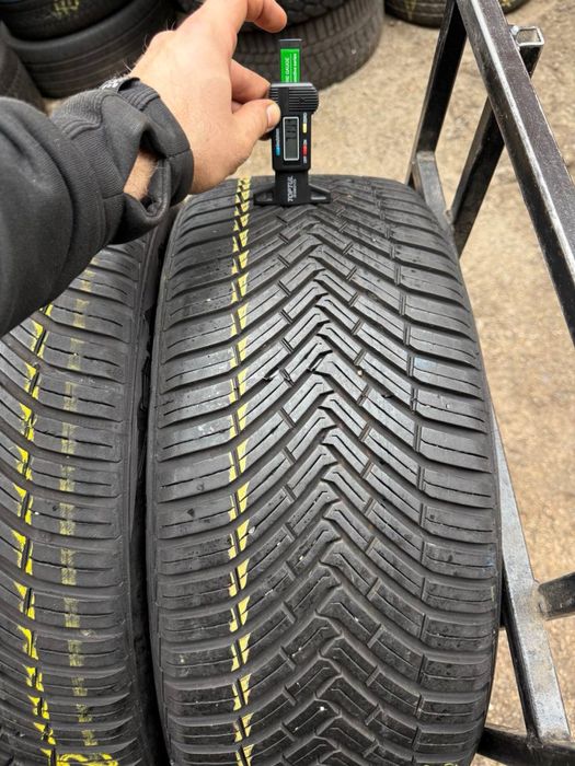 Шины БУ 225 45 R 18 Continental Allseason Contact  Всесезонный комплек