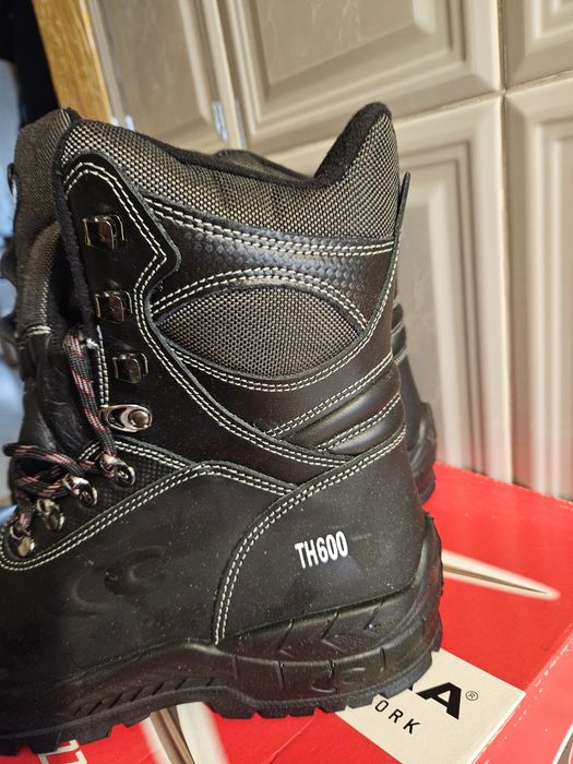 Buty robocze zimowe Cofra Bering