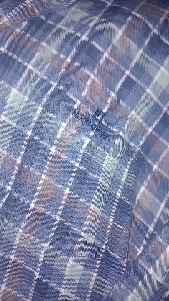 Camisa Mike Davis