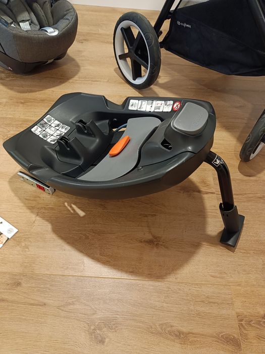 Carrinho bebé Cybex + Ovo Cybex + base Isofix Cybex