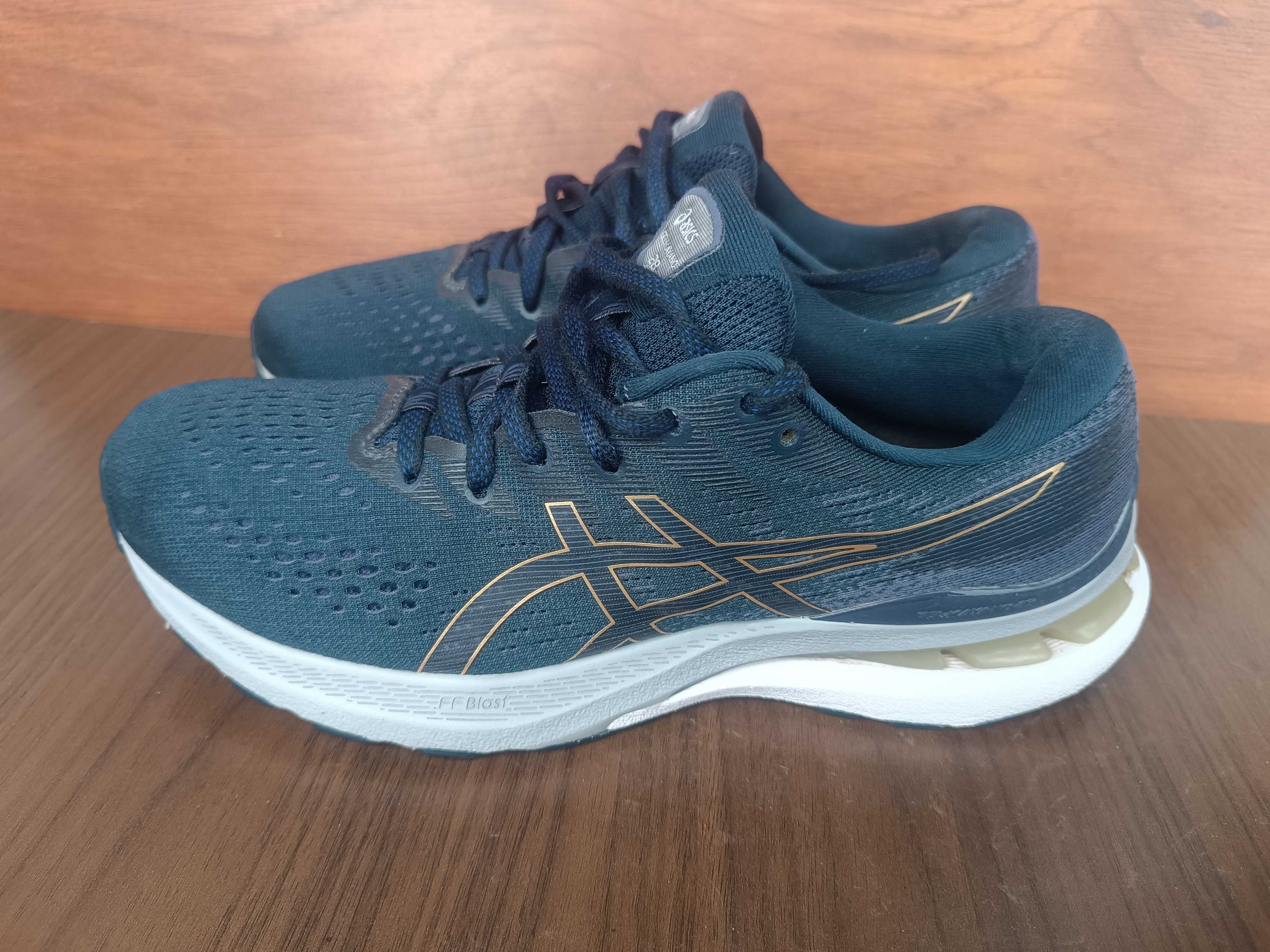 Беговые кроссовки на лето Asics gel kayano 41,5 26.5 см