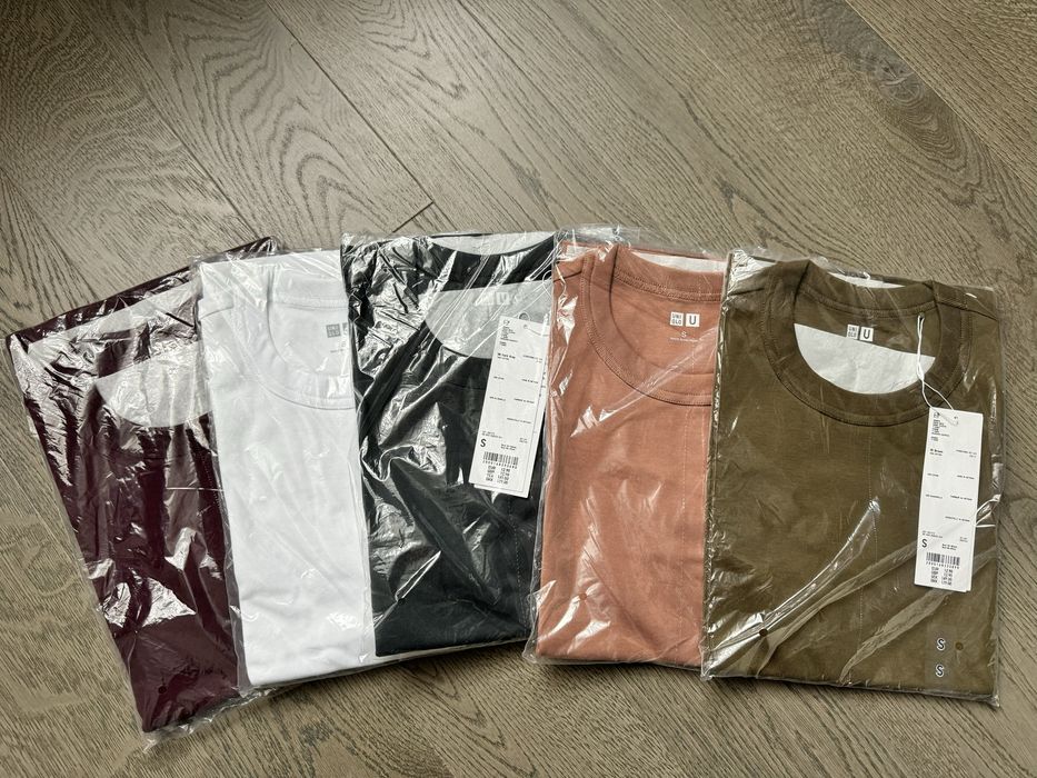 Базова жіноча футболка Uniqlo