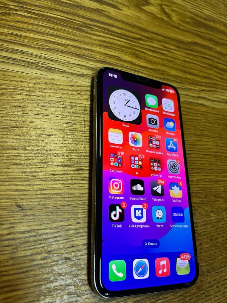 Продам Iphone XS 64gb