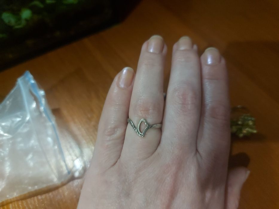 Продам ювелирные изделия из чистого серебра 925 пробы в отл.состоянии!