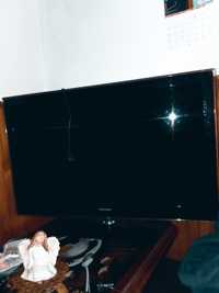 Telewizor Samsung 46 cali.