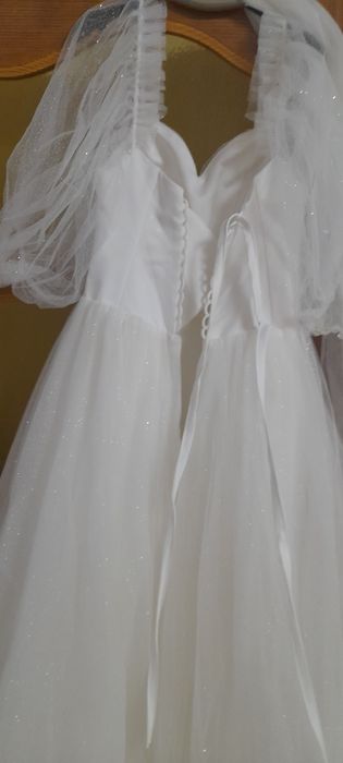 Продаю свадебное платье