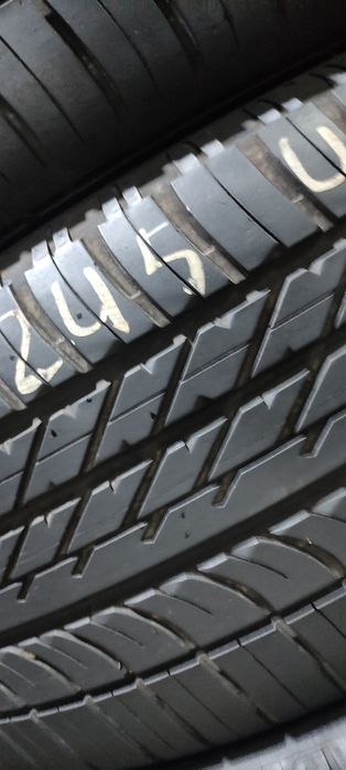 Pneus 245/45/21 Goodyear semi novos