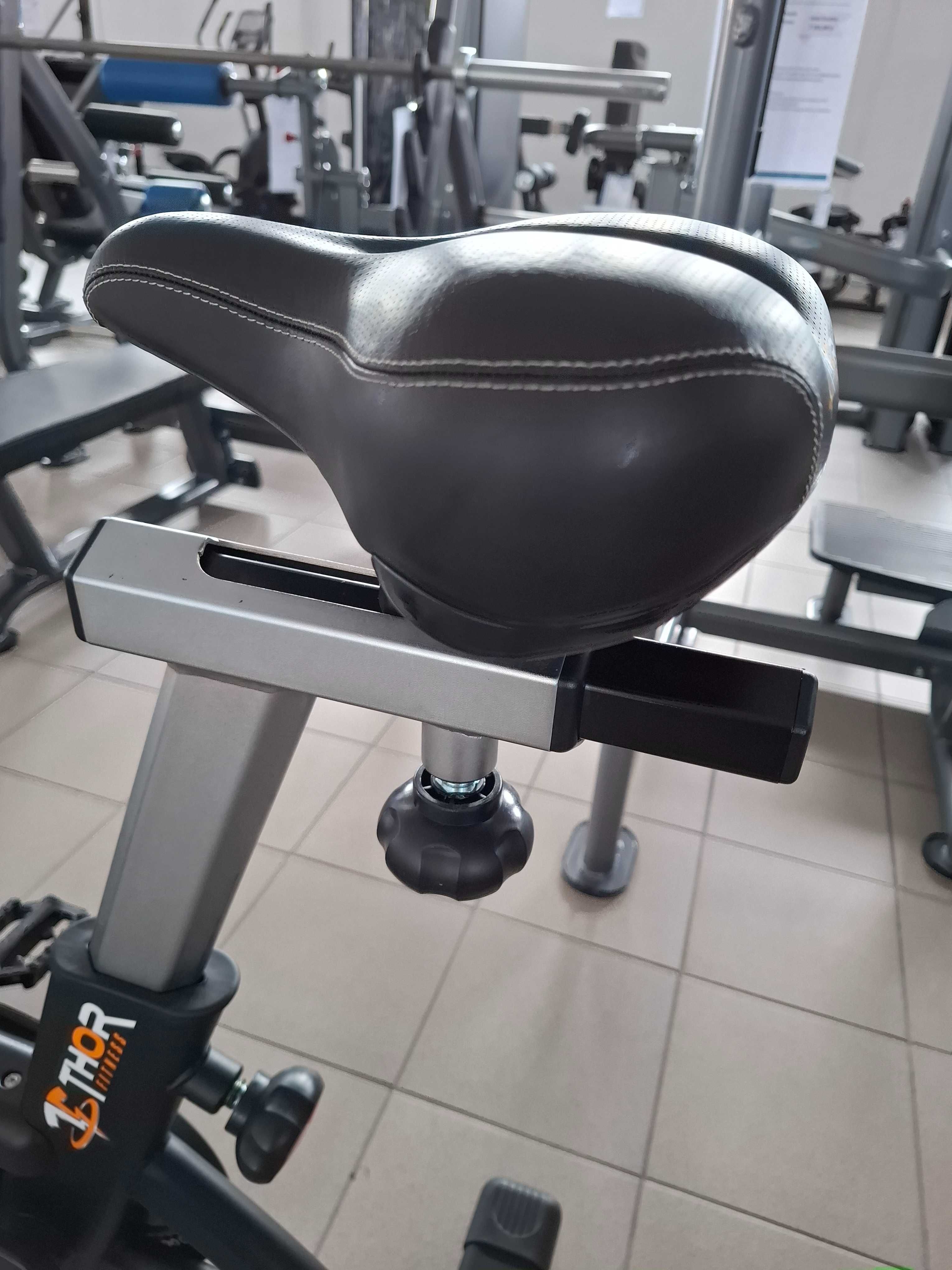 Stacjonarny rower treningowy powietrzny Air Bike V3 Thor Fitness