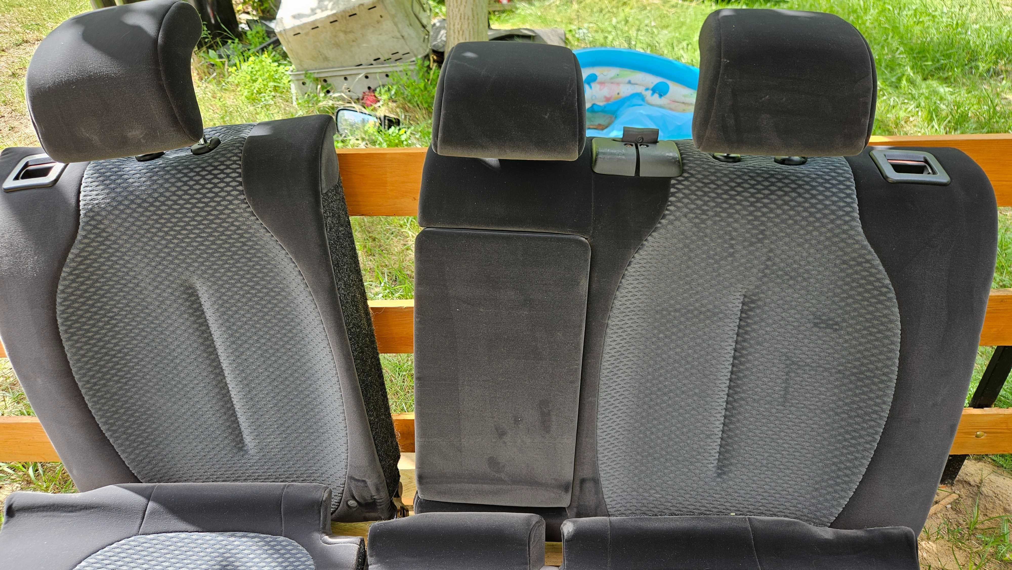 Komplet Fotele i kanapa Citroen c4 5d