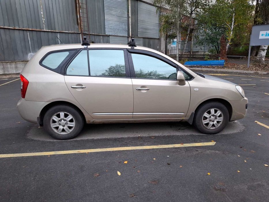 KIA carenc 2.0 cvvt бензин