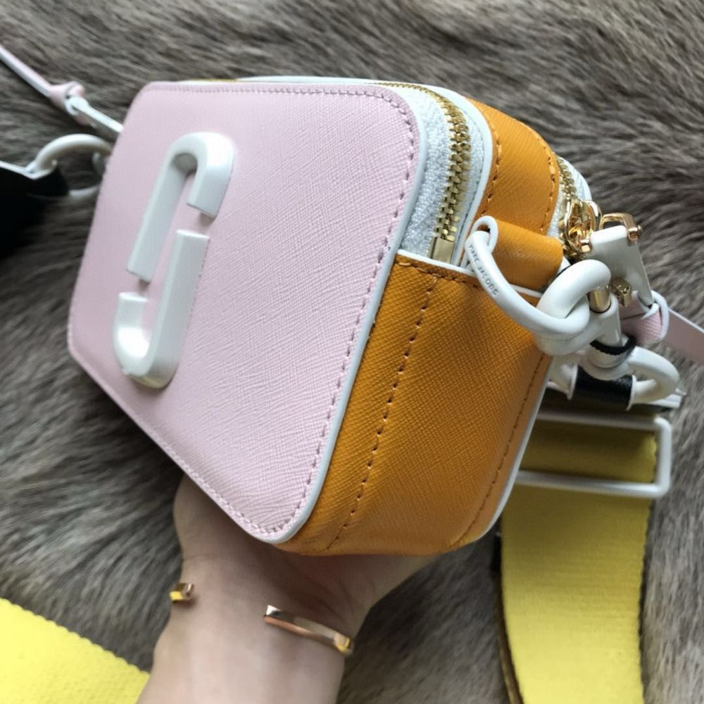 В наявності сумка MJ Marc Jacobs Snapshot снепшот персик Марк Джейкобс
