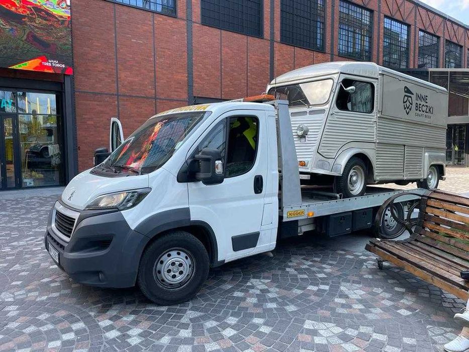 Transport krajowy Pomoc drogowa Holowanie assistance  Laweta Warszawa