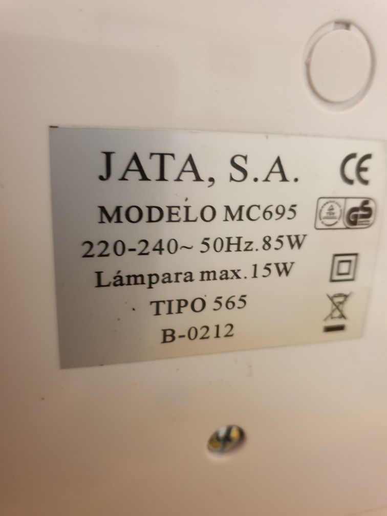 Máquina de costura JATA