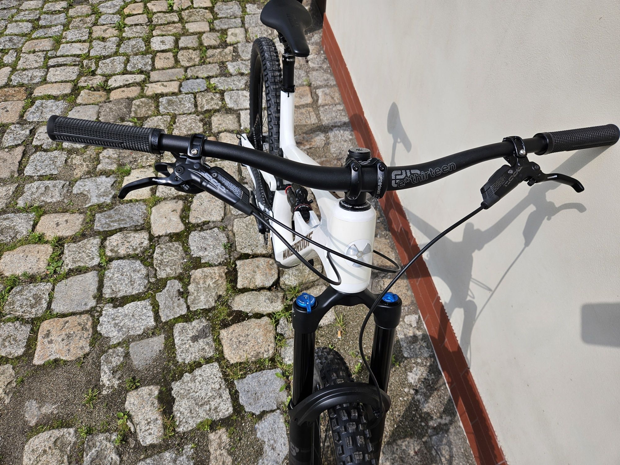 Nukeproof Mega 290C XXL, Enduro FOX 38, ROCK SHOX, CODE