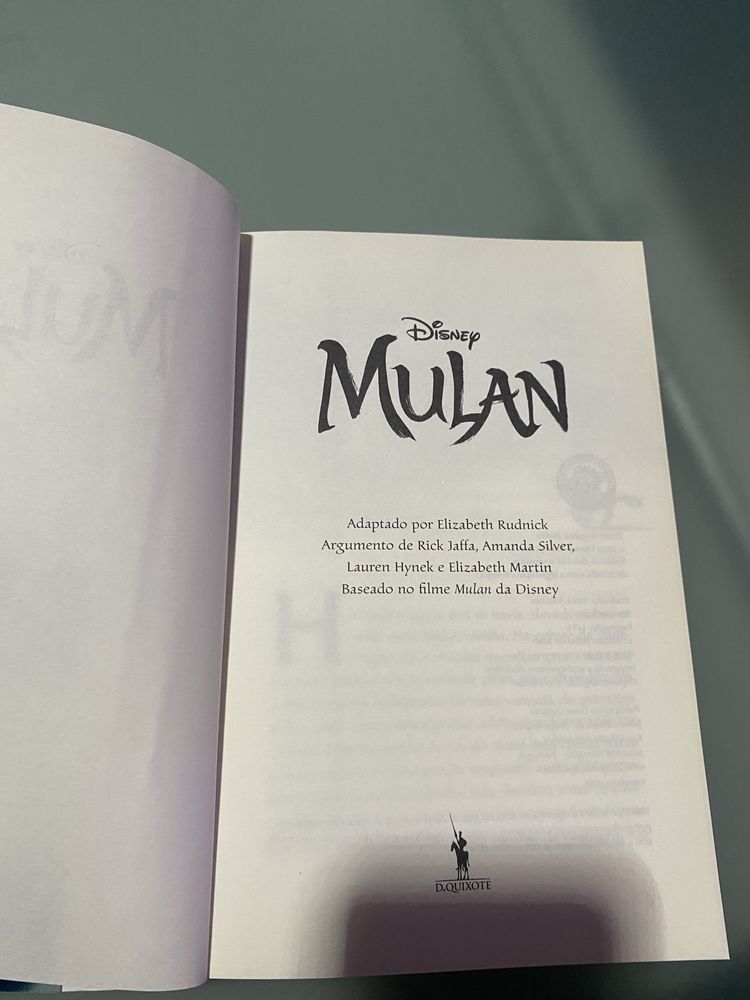 Livro “ Mulan - Disney