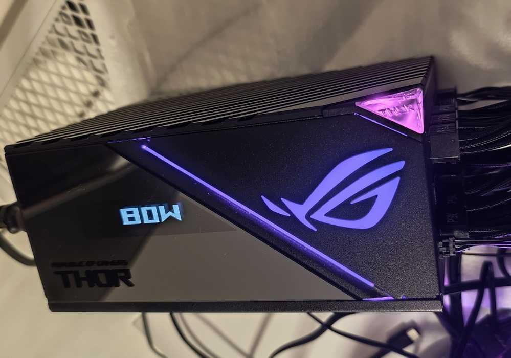 Блок Питания Asus ROG Thor 1000W 80 Plus Platinum II (90YE00L1-B0NA00)