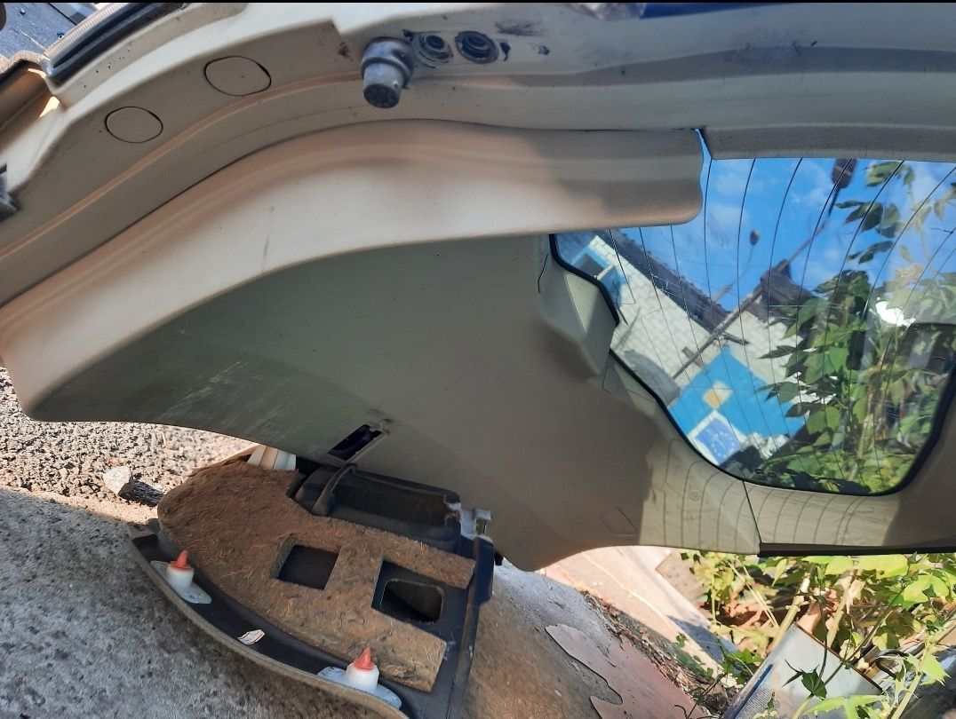 Ляда Infiniti FX 35, S50 крышка багажника, молдинг, стекло, фонарь