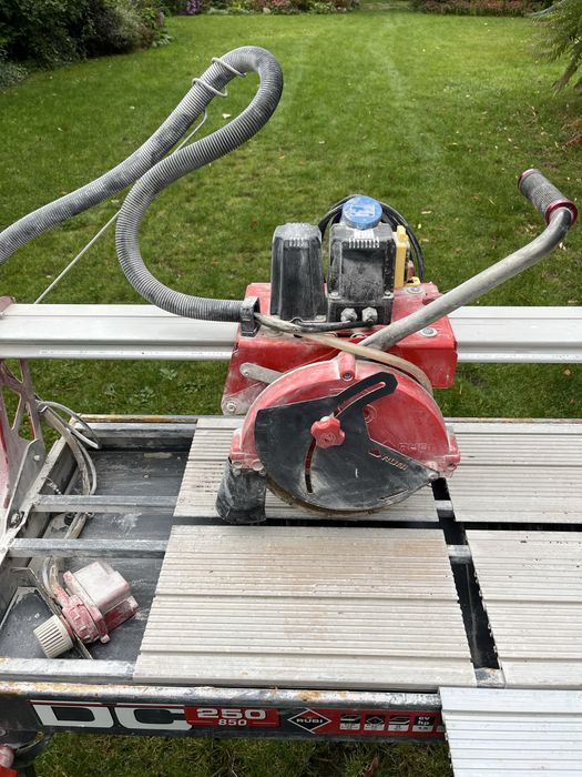 Przecinarka do płytek wodna Rubi