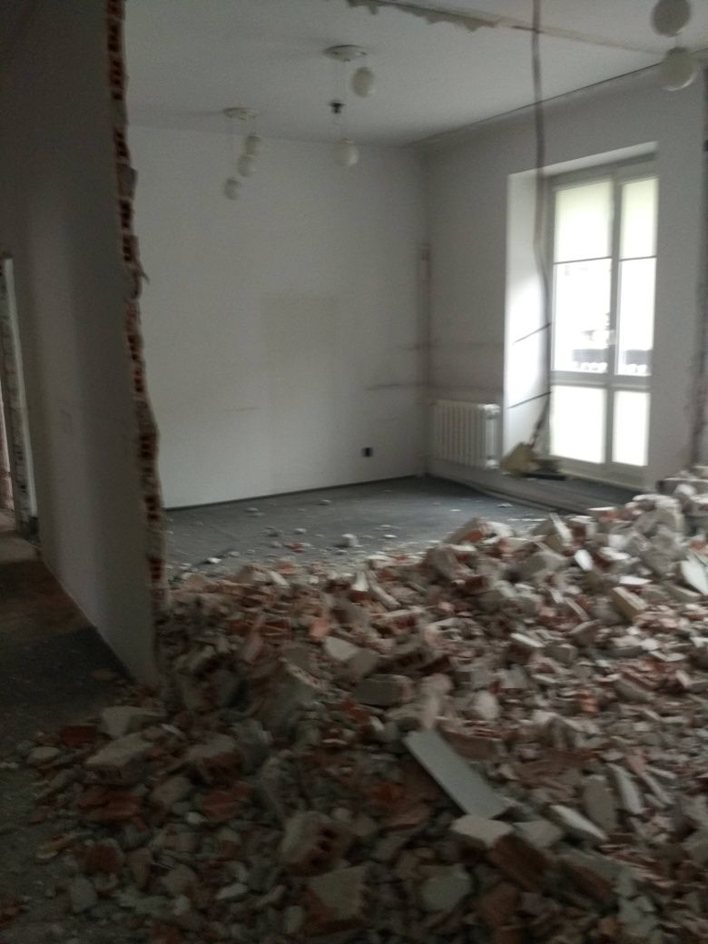 Wynoszenie gruzu w workach kontener ,big bag- małe ilości również