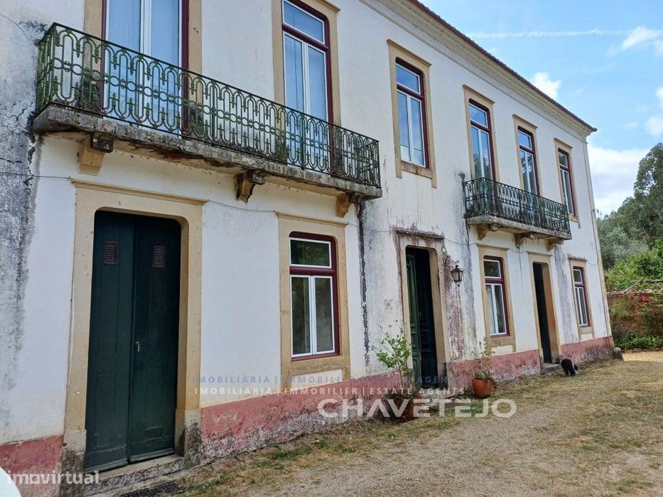 Casa senhorial renovada com anexos, jardins, piscina e horta na zon...