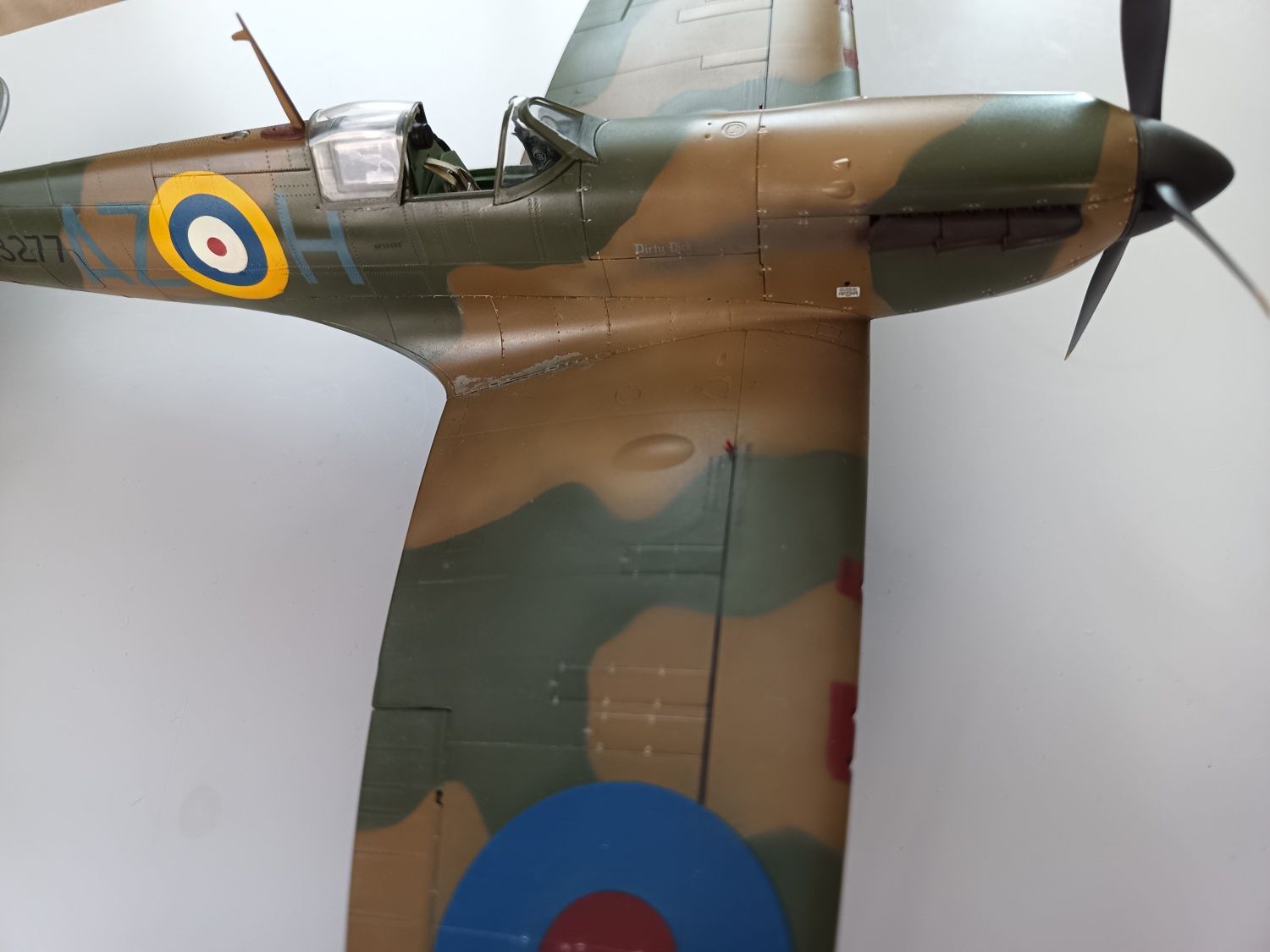 Spitfire Mk.Ia (Mid) K32001 Kotare 1/32 gotowy model