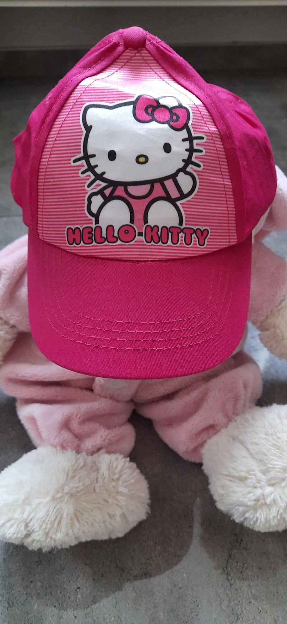 Nowa czapka z daszkiem Hello Kitty z metką
