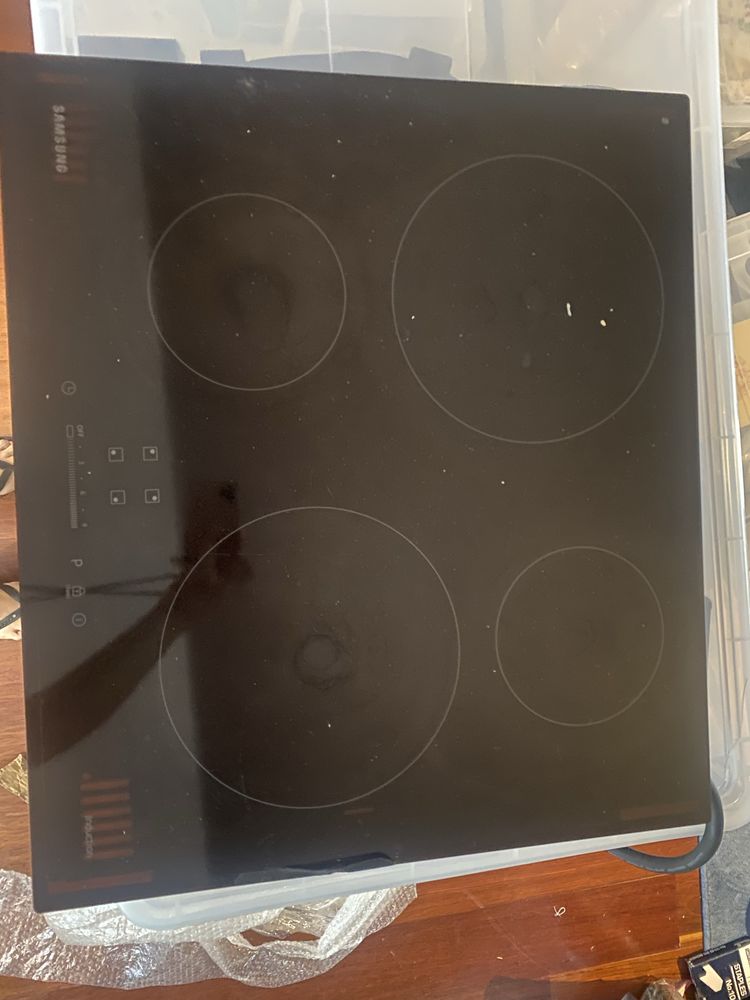 Placa inducao SAMSUNG praticamente nova mas lascada