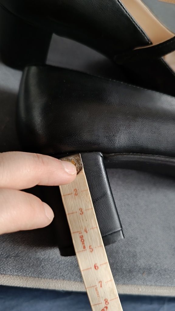 Buty na obcasie botki 38/39