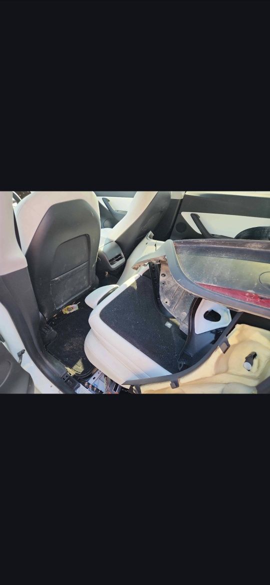 Tesla Model Y dual motor