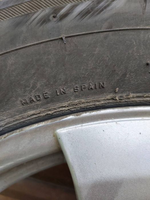 Диски з шинами 235/65/17 bridgestone, зима 2600грн/1шт