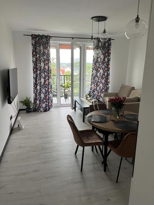 Mieszkanie do wynajęcia tomice w bloku 58m2