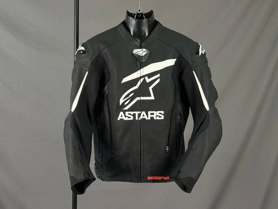 Мотокуртка Alpinestars, Dainese, Macna GP Plus R v4