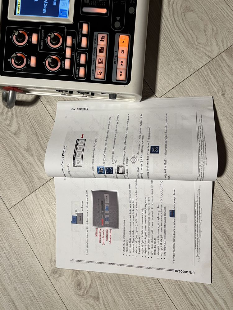 Korg MP10 Pro odtwarzacz MIDI / MP3 moduł brzmieniowy Karaoke