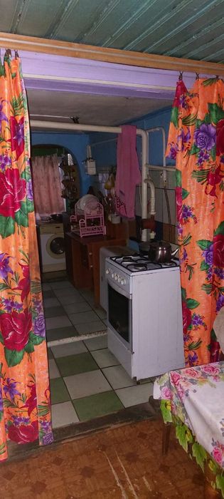 Великий затишний дім для життя, будинок з усіма зручностями