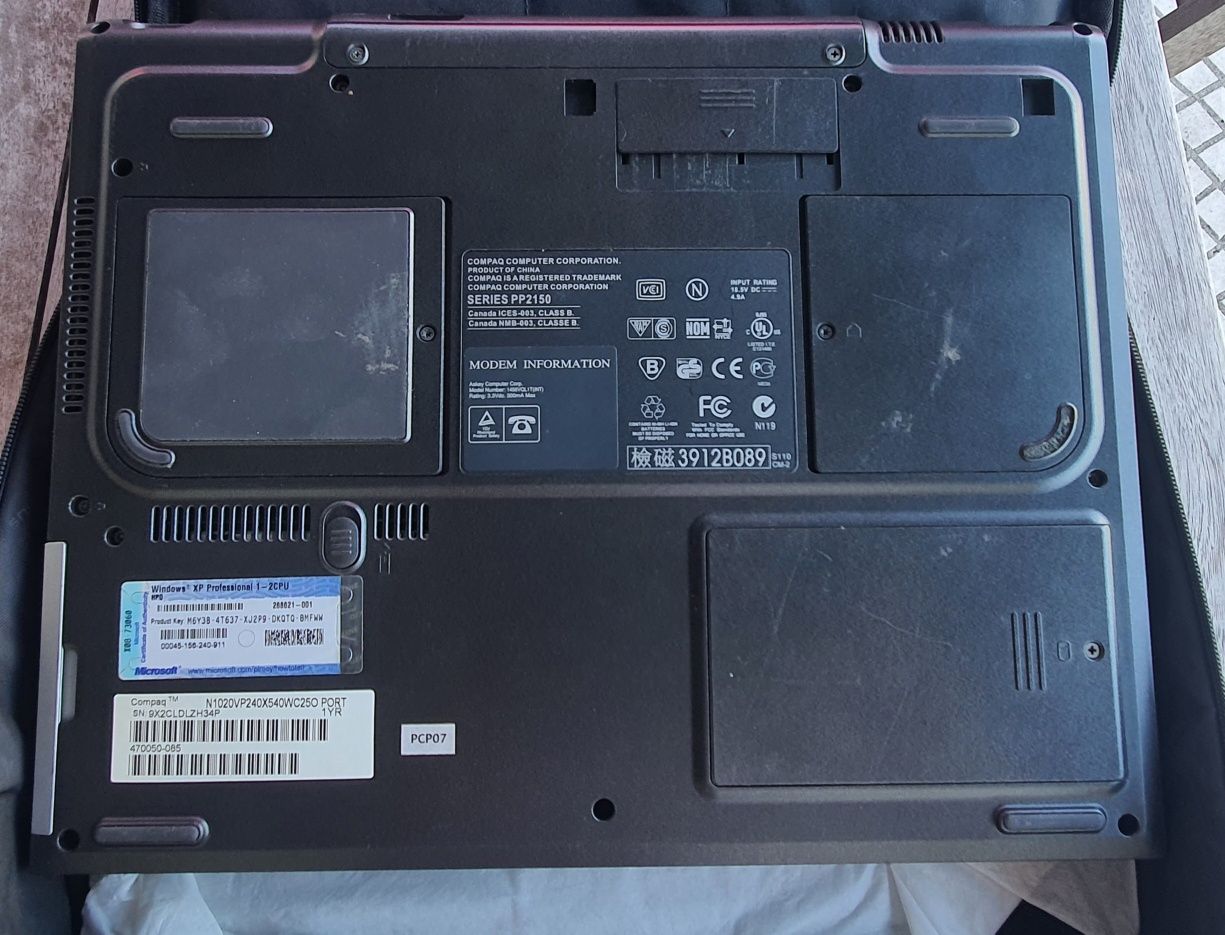 Portátil COMPAQ Evo N1020v c/ mala