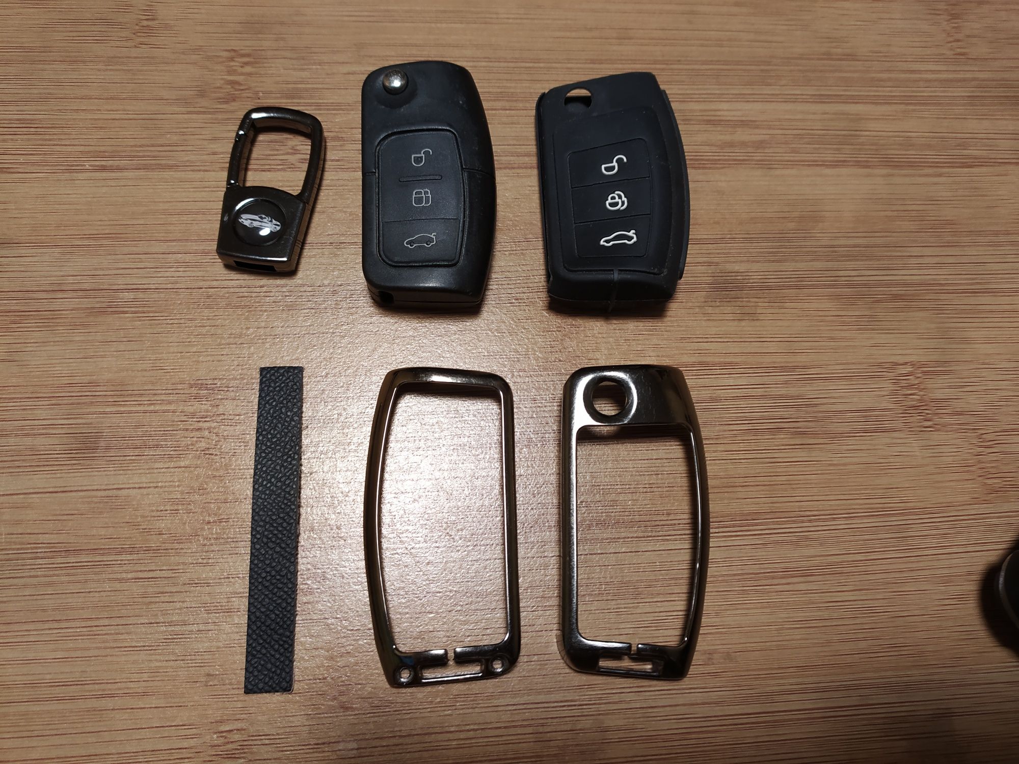 Чохол, корпус на ключ Ford focus, форд фокус, метал, гума, карабін