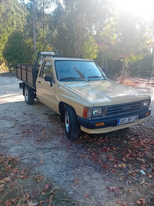 Toyota Hilux 2.4