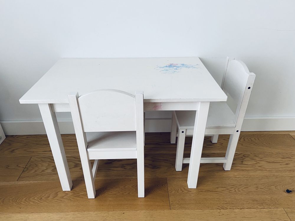 Ikea sundvik stolik dziecięcy z 2 krzesłami