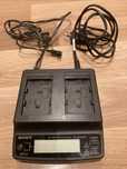 Sony AC-VQ900AM zasilacz sieciowy i ładowarka na 2 akumlatory np-FM500