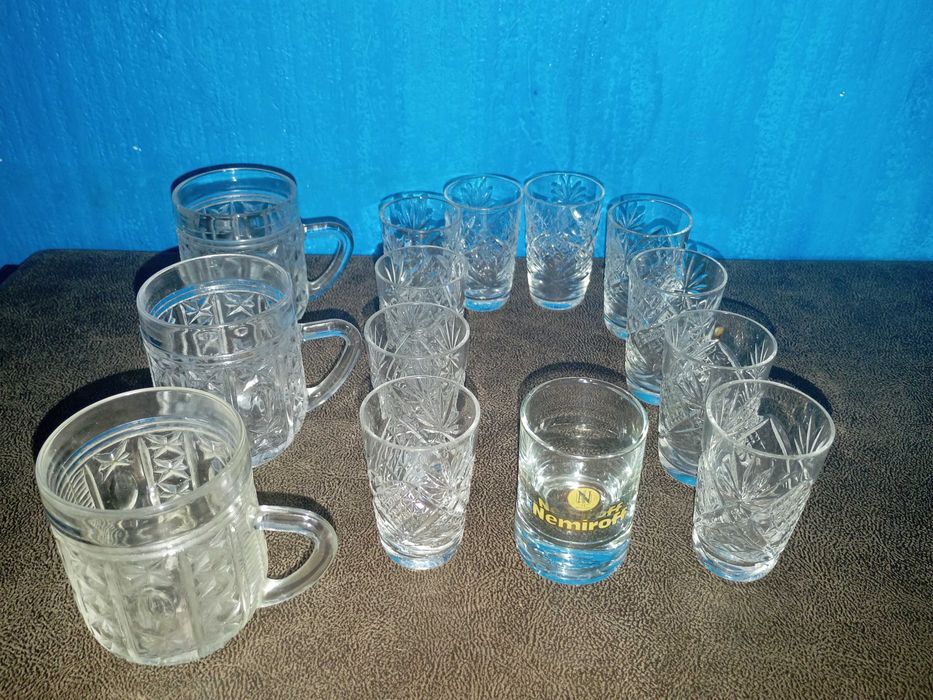 Продам рюмки,пивные кружки лотом